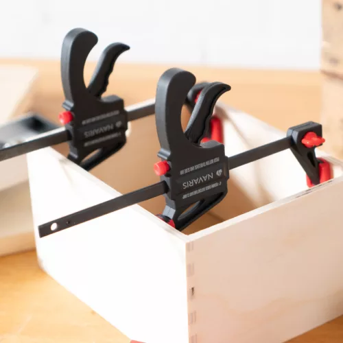 Set 2 cleme rapide Navaris, 15 cm, o mana, pentru lemn si lipire, negru, lemn/nylon/plastic/otel