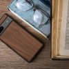 Etui Kwmobile do Google Pixel 7a, brązowe, drewno/silikon, 61602.18