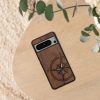 Etui Kwmobile do Google Pixel 8 Pro, brązowo-niebieskie, drewno, KWM0000209C003C