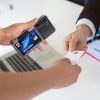 Etui Kwmobile z uchwytem na kartę do Samsung Galaxy S23 Plus, przezroczyste, plastikowe, KWM000021QN001C