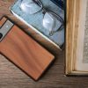 Etui Kwmobile do Google Pixel 7a, brązowe, drewno/silikon, KWM000019YJ004C