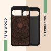 Etui Kwmobile do Google Pixel 9/Pixel 9 Pro, brązowe, drewno/silikon, KWM000020PT003C