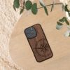 Etui Kwmobile do Apple iPhone 16 Pro, brązowe, drewno/silikon, KWM000022UT001C