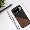 Etui Kwmobile do Google Pixel 9/Pixel 9 Pro, Brązowy/Czarny, Drewno/Silikon, KWM000020QR001C