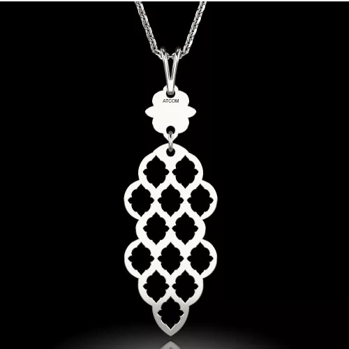 Srebrny łańcuszek z zawieszką model 62