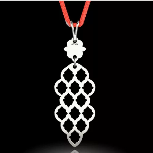 Srebrna zawieszka z czerwonym sznurkiem model 62