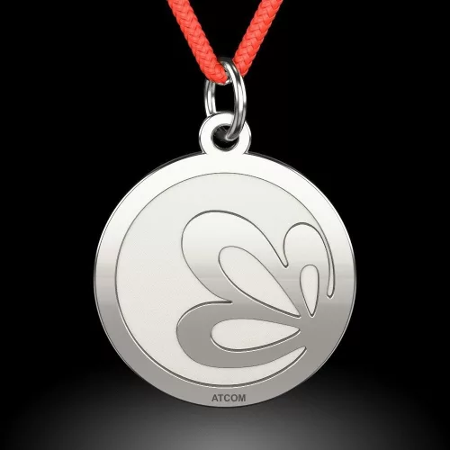 Srebrna zawieszka z wygrawerowanym sznurkiem z motywem kwiatu lotosu