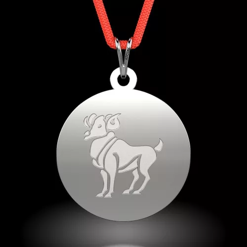 Zawieszka ze srebrnego sznurka Baran