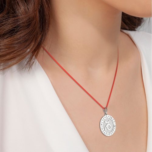 Srebrna zawieszka na sznurku model Capricornus