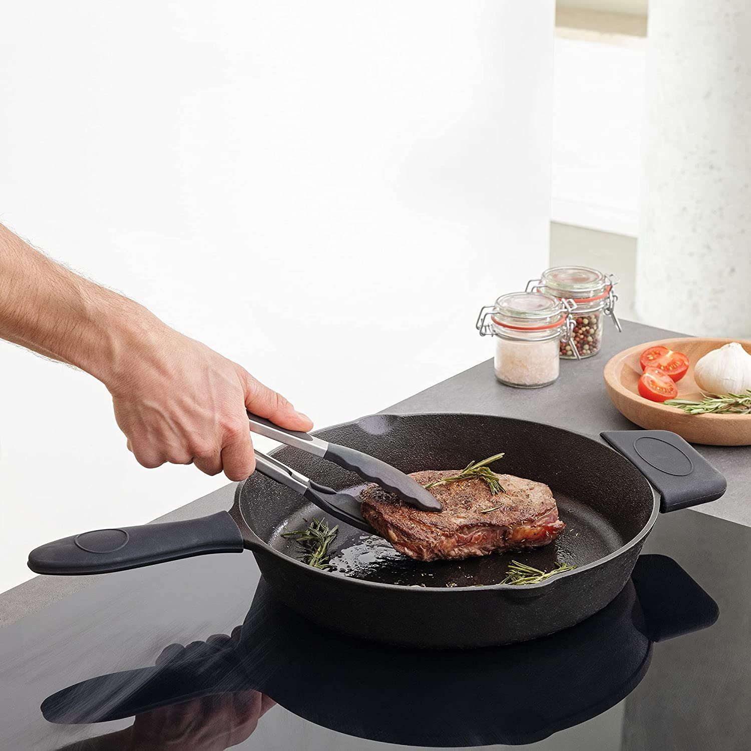 Tigaia din fontă Navaris pentru aragaz/cuptor/grătar - 30 cm - negru